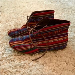 Patterned booties